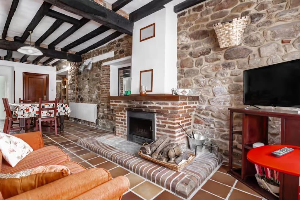 La Jomeruca ,Espaciosa Casa Rural Cerca De Playa Y Montana Carranceja Exteriér fotografie